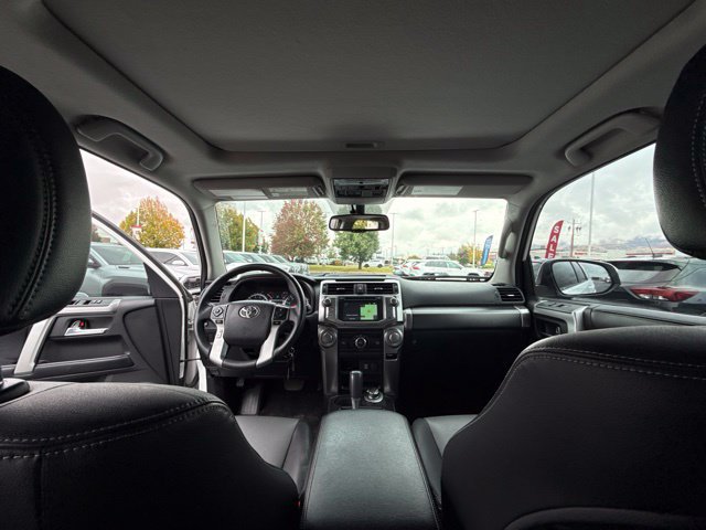 Used 2017 Toyota 4Runner SR5 Premium AWD/4WD image 25