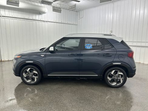 Used 2021 Hyundai Venue w/ Cargo Package FWD image 21