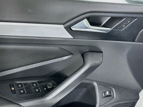 Used 2025 Volkswagen Jetta Sport FWD image 15