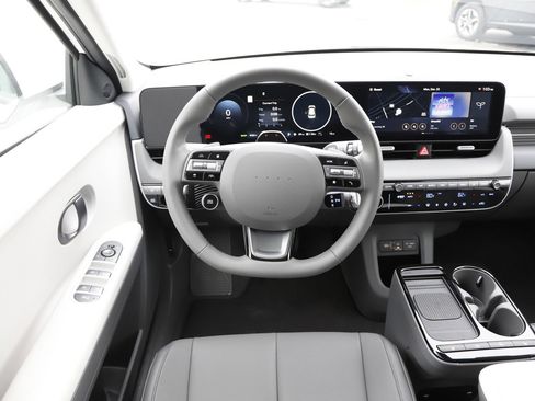 New 2026 Hyundai Ioniq 5 SEL image 18