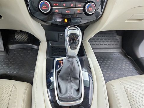 Used 2018 Nissan Rogue Sport SL image 24