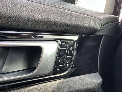 Used 2018 Porsche Panamera 4 image 33