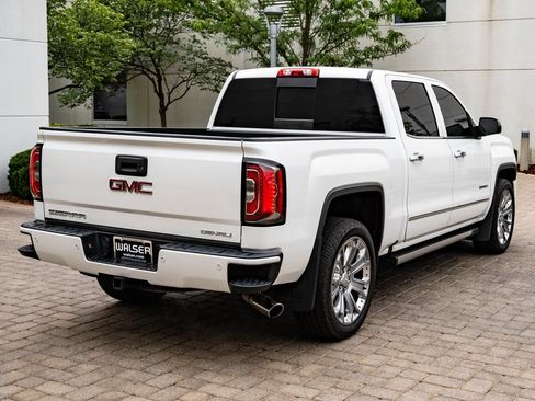 Used 2018 GMC Sierra 1500 Denali w/ Denali Ultimate Package AWD/4WD image 10