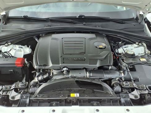 Used 2024 Jaguar F-PACE R-Dynamic S image 32