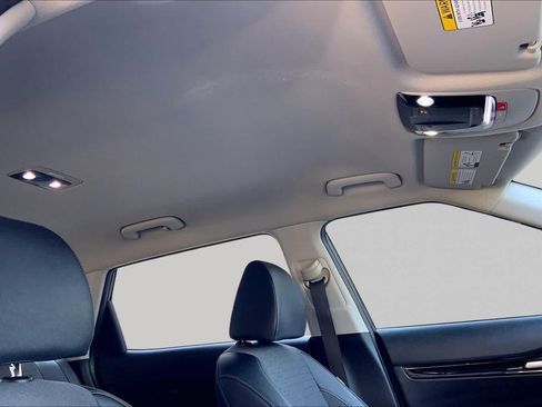 Used 2023 Kia Seltos S w/ Navigation Package FWD image 14