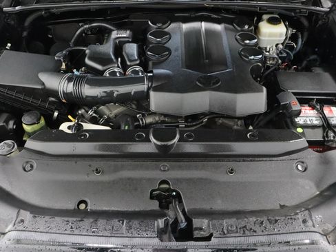 Used 2013 Toyota 4Runner Limited RWD image 40