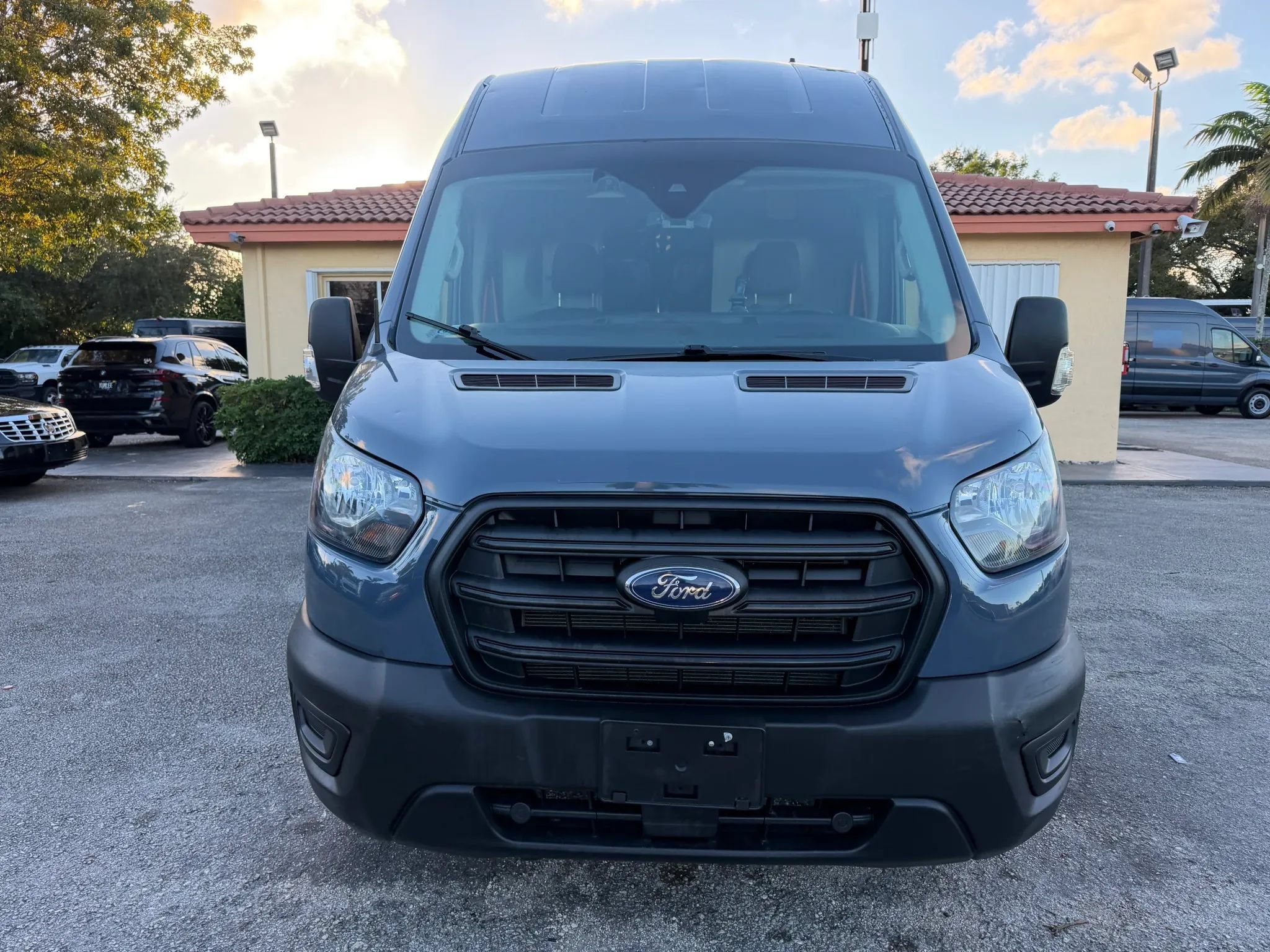 Used 2020 Ford Transit 250 148 High Roof Extended RWD image 9