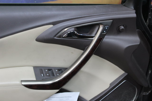Used 2013 Buick Verano FWD image 11