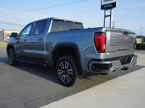 Used 2022 GMC Sierra 1500 AT4 w/ AT4 Premium Package image 3