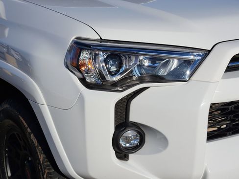 Used 2023 Toyota 4Runner SR5 image 10