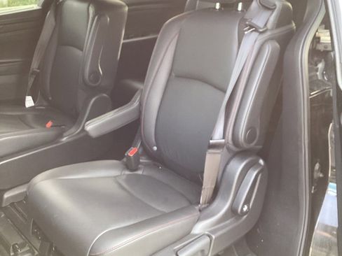 Used 2025 Honda Odyssey Sport-L image 9