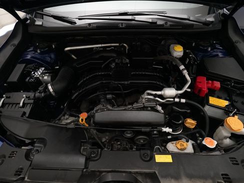 Used 2024 Subaru Crosstrek 2.0i AWD/4WD image 3