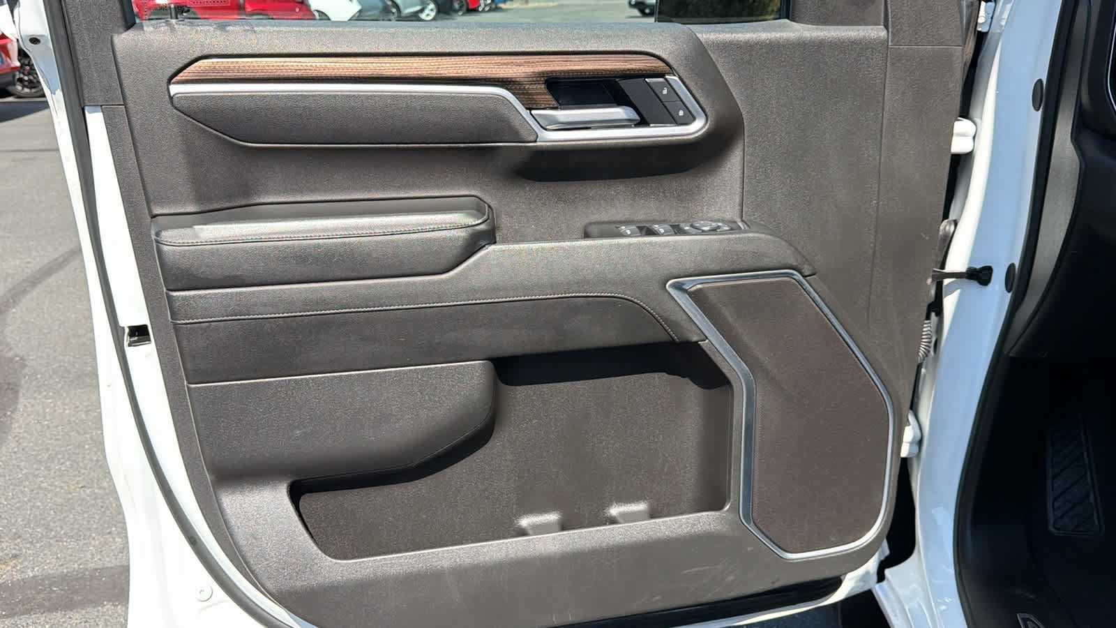 Certified 2025 Chevrolet Silverado 1500 LT RWD image 23