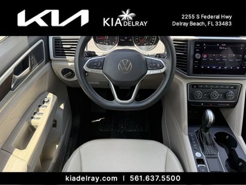 Used 2021 Volkswagen Atlas SE w/ Panoramic Sunroof Package FWD image 13