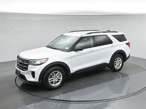 New 2026 Ford Explorer Active image 40