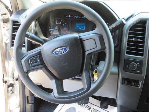 Used 2017 Ford F250 XL w/ Snow Plow Prep Package image 9