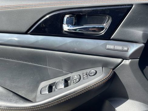 Used 2023 Nissan Maxima SR w/ Sport Mat Group FWD image 24