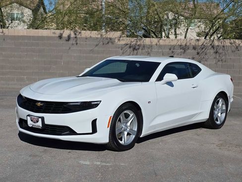 Used 2023 Chevrolet Camaro LT image 5