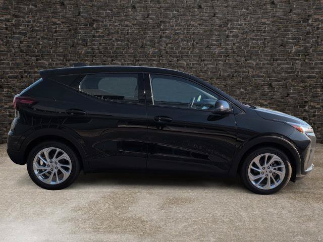New 2027 Chevrolet Bolt LT w/ Comfort Package FWD image 3