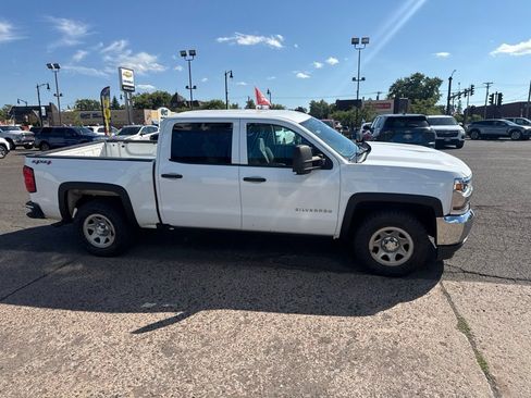 Used 2017 Chevrolet Silverado 1500 W/T w/ WT Convenience Package AWD/4WD image 9