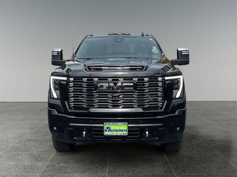 New 2025 GMC Sierra 2500 Denali Ultimate w/ Max Trailering Package image 2