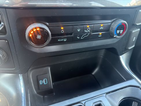 Used 2022 Ford F150 XL w/ STX Appearance Package RWD image 27