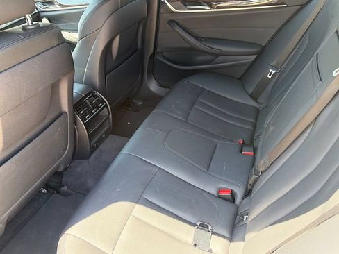 Used 2018 BMW 530e RWD image 11