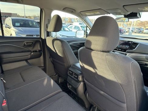 Certified 2025 Honda Ridgeline Sport+ image 25
