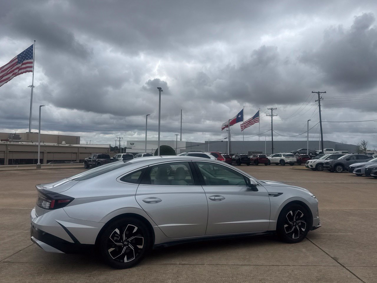 Used 2025 Hyundai Sonata SEL FWD image 25