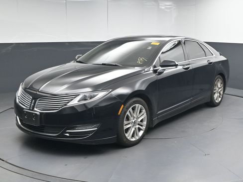 Used 2016 Lincoln MKZ Base w/ Equipment Group 300A Reserve image 4