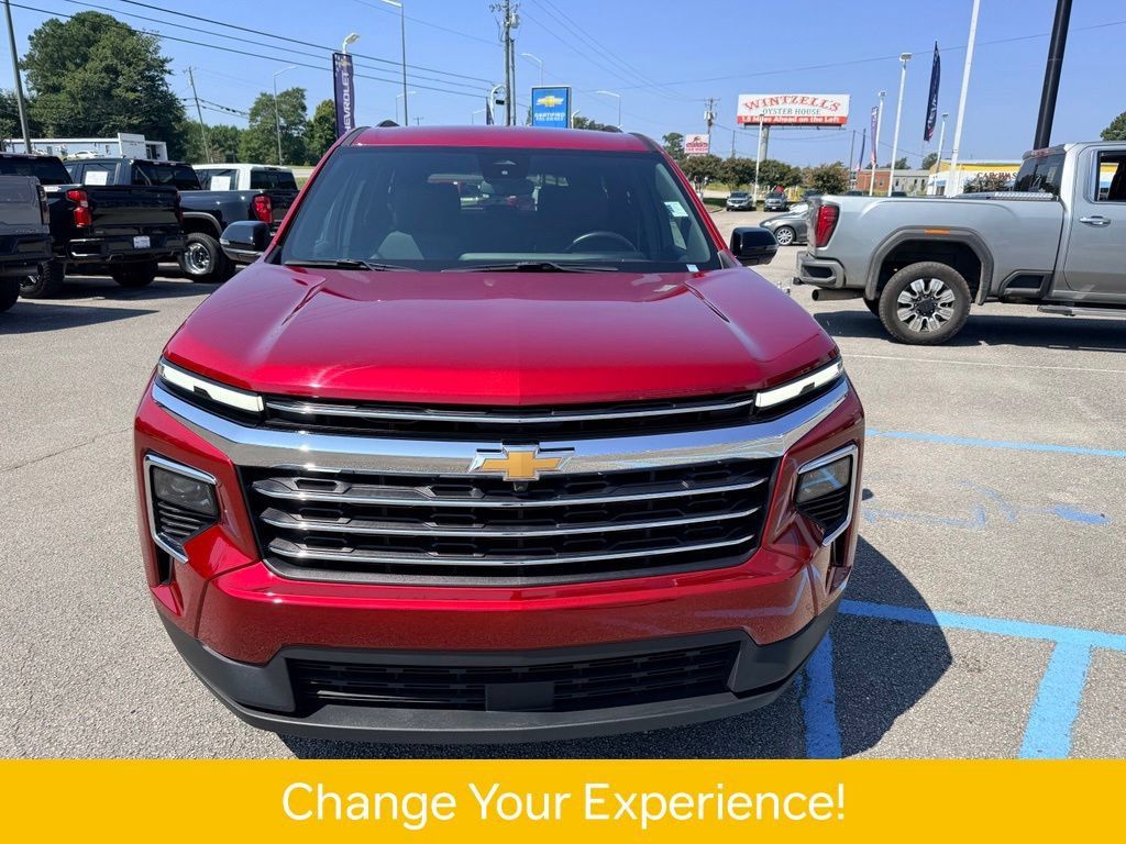Used 2025 Chevrolet Traverse LT w/ Driver Confidence Package FWD image 21