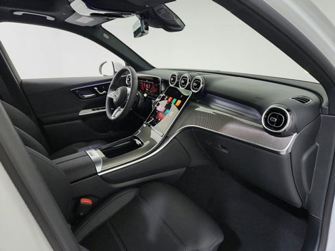 Used 2026 Mercedes-Benz GLC 300 image 19