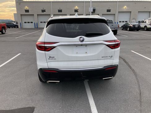 Used 2018 Buick Enclave Essence AWD/4WD image 6