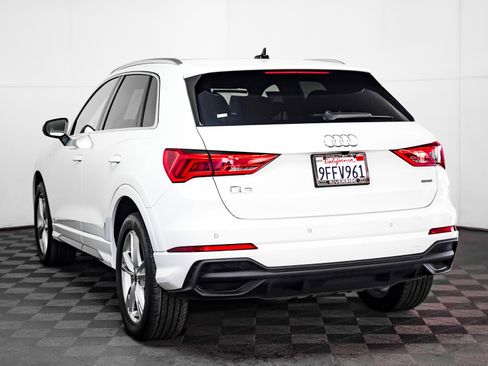 Certified 2023 Audi Q3 2.0T Premium Plus w/ Premium Plus Package image 2