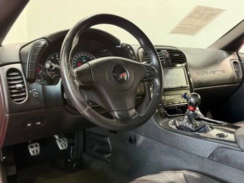 Used 2013 Chevrolet Corvette Coupe image 12