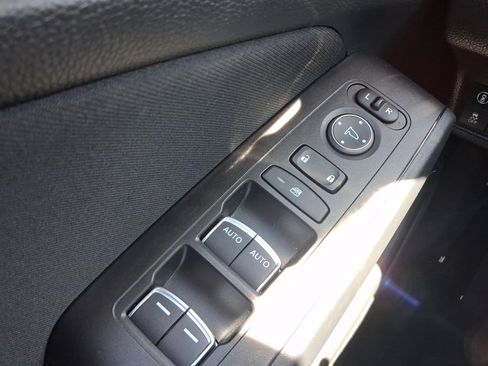 Used 2023 Honda Civic LX image 13