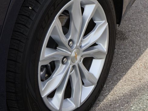 Used 2025 Chevrolet Malibu LT image 38