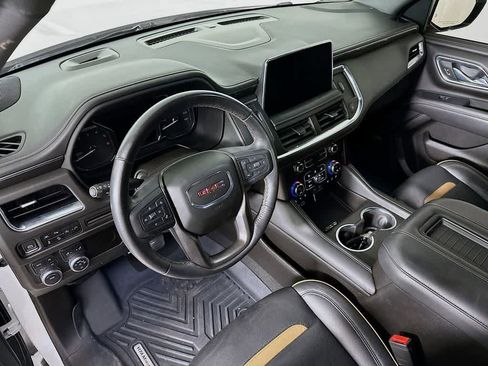 Used 2021 GMC Yukon AT4 image 2