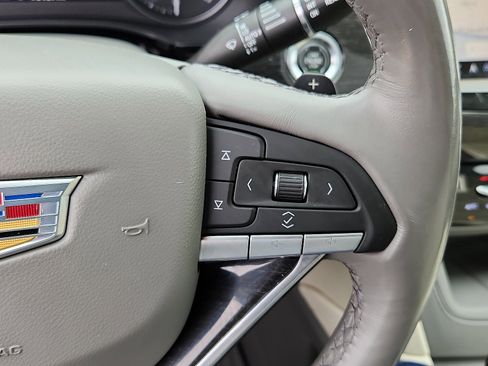 Used 2021 Cadillac XT6 Premium Luxury image 29