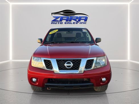 Used 2012 Nissan Frontier SV image 2