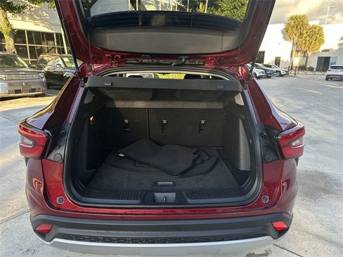 Used 2024 Chevrolet Trax LT image 21