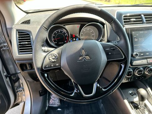 Used 2024 Mitsubishi Outlander Sport SE image 14