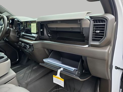 New 2026 Chevrolet Silverado 3500 LT w/ Convenience Package image 11