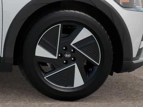 New 2025 Hyundai Ioniq 5 SE image 8
