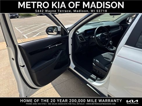 Used 2025 Kia Seltos EX w/ EX Sunroof Package AWD/4WD image 11