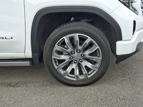 Used 2024 GMC Sierra 1500 Denali w/ Denali Reserve Package image 8