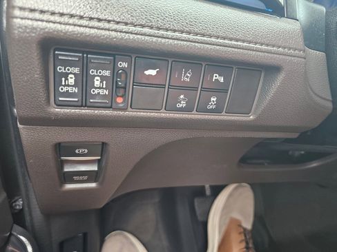 Used 2019 Honda Odyssey Elite image 30