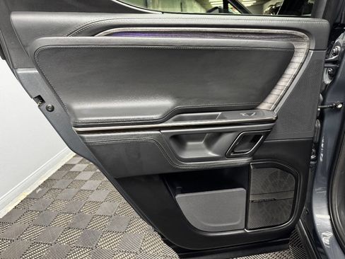 Used 2022 Rivian R1T Launch Edition image 42