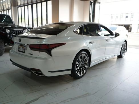 Used 2022 Lexus LS 500 w/ Luxury Package RWD image 24