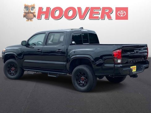 Used 2023 Toyota Tacoma SR AWD/4WD image 9